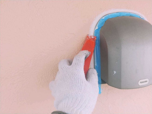 換気口周りにシーリング材充填